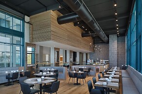 Herbert Samuel Okeanos Suites Herzilya