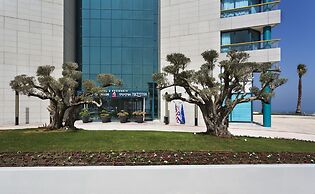 Herbert Samuel Okeanos Suites Herzilya