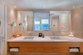 Herbert Samuel Okeanos Suites Herzilya
