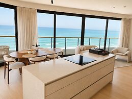 Herbert Samuel Okeanos Suites Herzilya