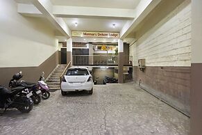 Mannars Deluxe Lodge