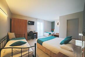 Hôtel Holidays & Work