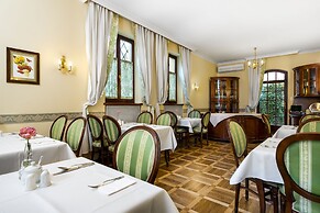 Hotel Maltański
