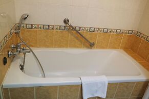 Grand Hotel