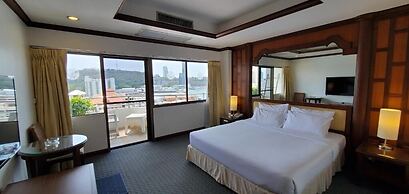 Grand Hotel