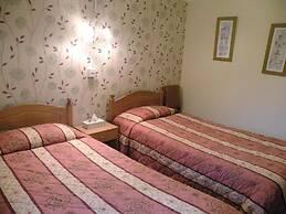 Dorset Hotel