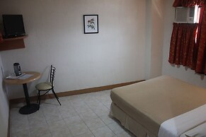 Elegant Circle Inn