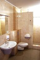 Tranzit Hotel