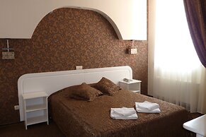 Tranzit Hotel