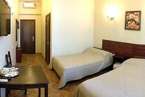 Tranzit Hotel