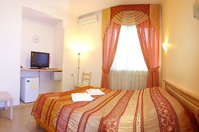 Tranzit Hotel