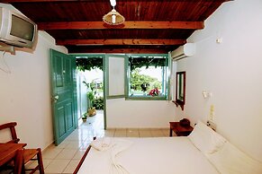 Anatoli Apartments
