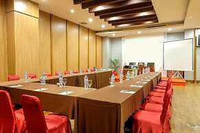 Almadera Hotel Makassar