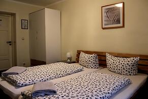 The Avalon Hotel