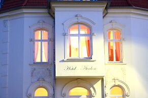 The Avalon Hotel