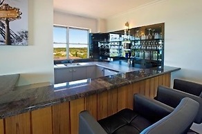 Tradewinds Apartments