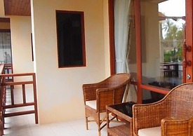 Summer Inn