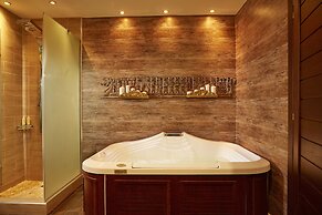 Anthemus Sea Beach Hotel & Spa