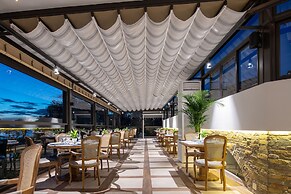 Anthemus Sea Beach Hotel & Spa
