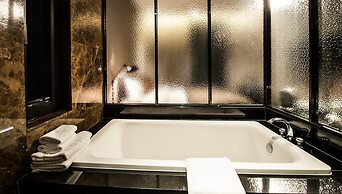 SR Hotel Sadang