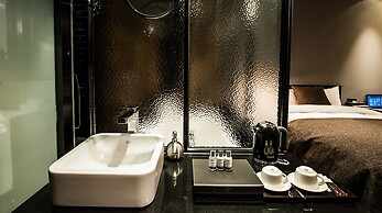 SR Hotel Sadang