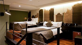 SR Hotel Sadang