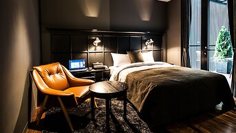 SR Hotel Sadang