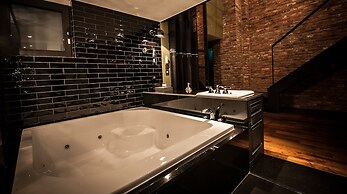 SR Hotel Sadang