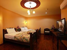 At Chiang Mai Hotel