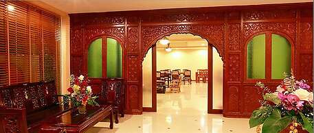 At Chiang Mai Hotel