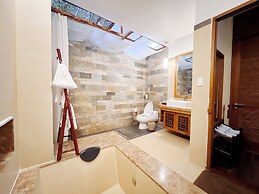Aroma Beach Resort & Spa