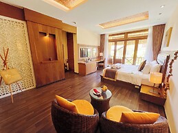 Aroma Beach Resort & Spa