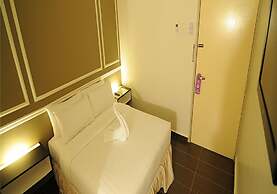 Luscious Hotel