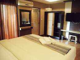 Baan Chalelarn Hotel