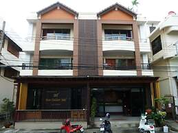 Baan Chalelarn Hotel