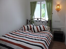 Muntri House - Hostel