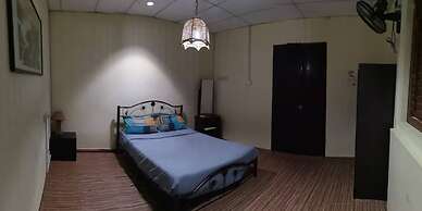 Muntri House - Hostel