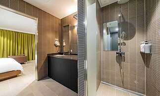 F HOTEL Yeongdeungpo