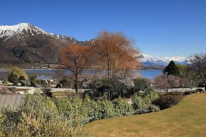 Wanaka Hotel