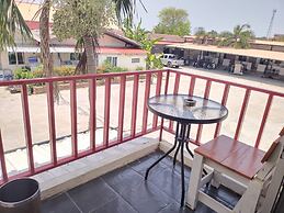 Baan Kaew Ruen Kwan