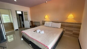 Baan Kaew Ruen Kwan