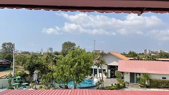 Baan Kaew Ruen Kwan