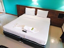 Baan Kaew Ruen Kwan