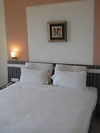Hotel Sea N Rock
