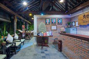 Bunwin Residence