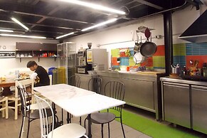 Hostel Colours