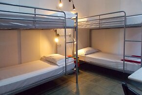 Hostel Colours