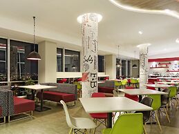 ibis Padang Hotel