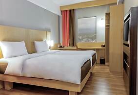 ibis Padang Hotel