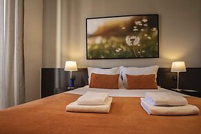 Riversuites